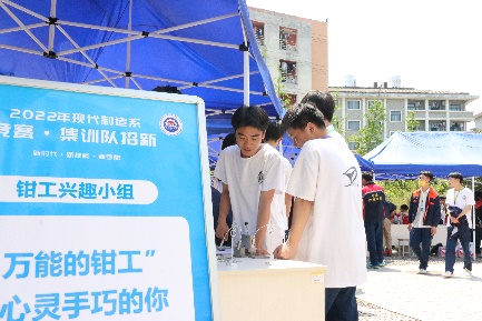 图片 1 图片 1